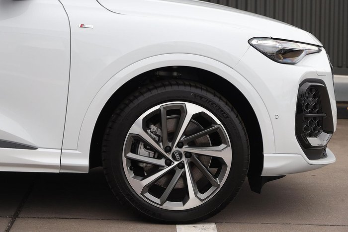 2025 Audi Q5 TDI 150kW sport