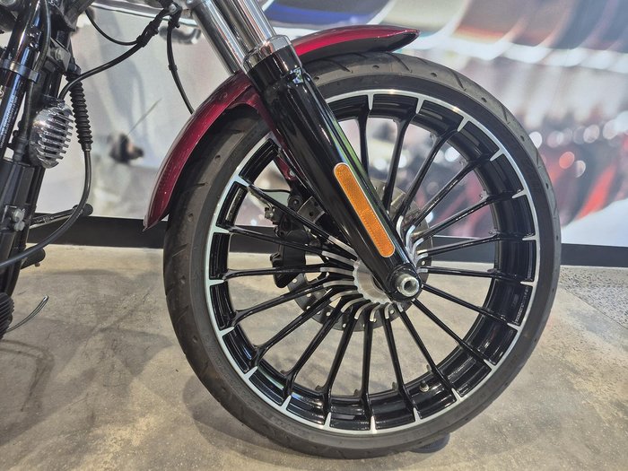 2017 Harley-Davidson Breakout 103 (FXSB) Softail Red