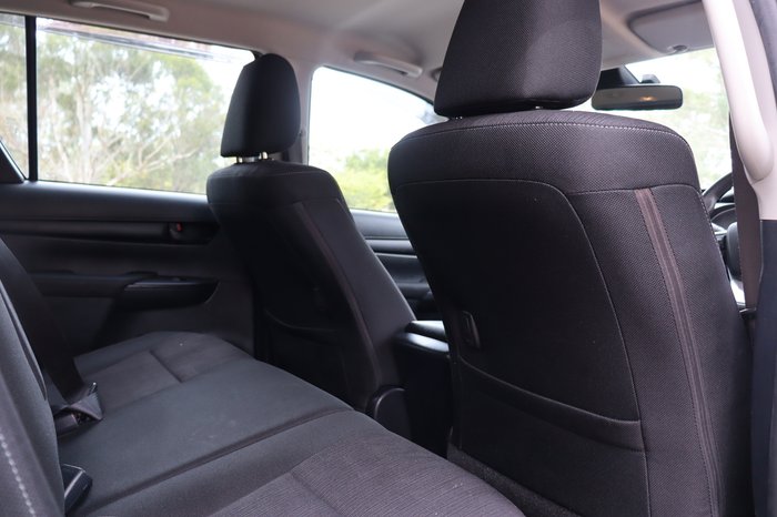 2021 Toyota Hilux SR