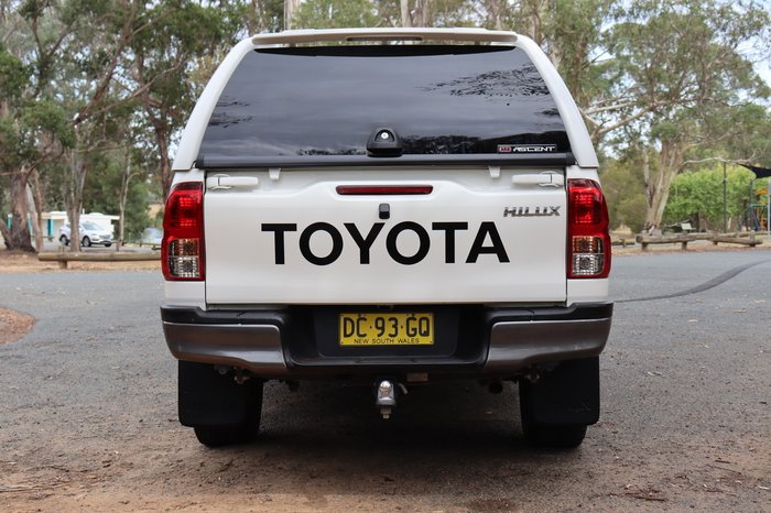 2021 Toyota Hilux SR