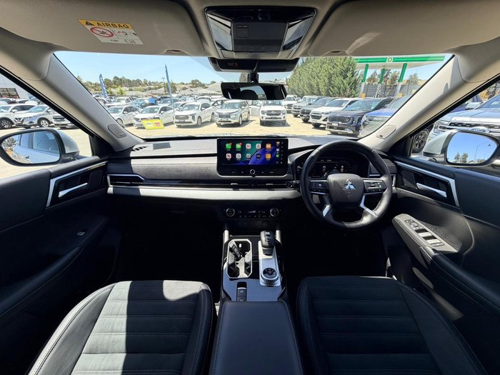 2025 Mitsubishi Outlander Aspire