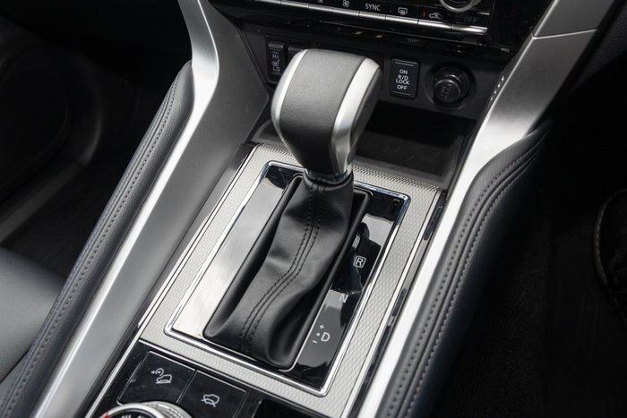 2023 Mitsubishi Pajero Sport GSR