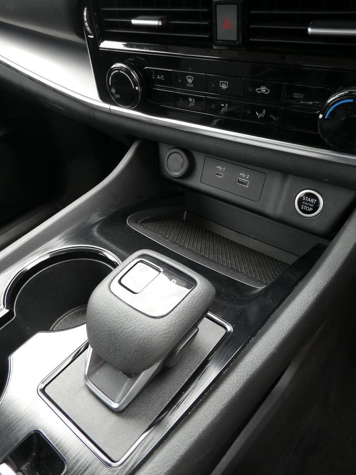 2023 Nissan X-TRAIL ST