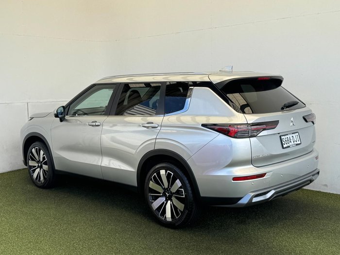 2025 Mitsubishi Outlander Aspire