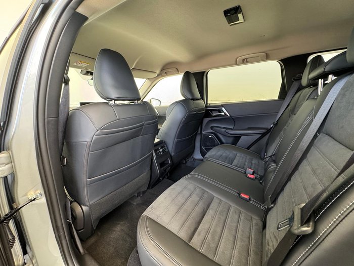 2025 Mitsubishi Outlander Aspire