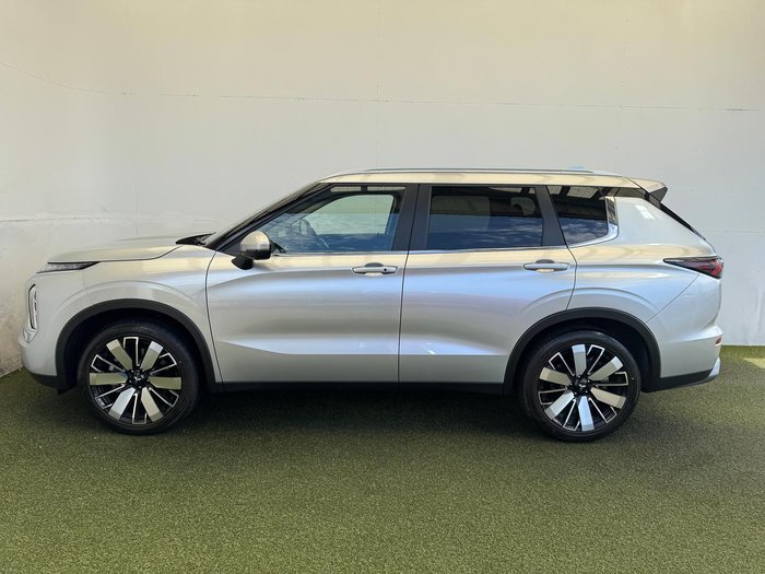 2025 Mitsubishi Outlander Aspire