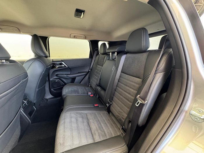 2025 Mitsubishi Outlander Aspire