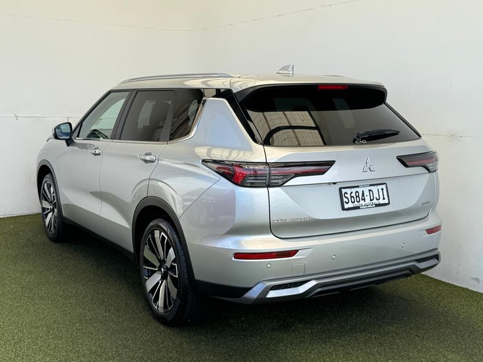 2025 Mitsubishi Outlander Aspire