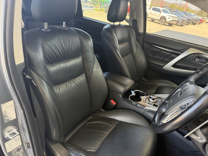 2016 Mitsubishi Pajero Sport Exceed