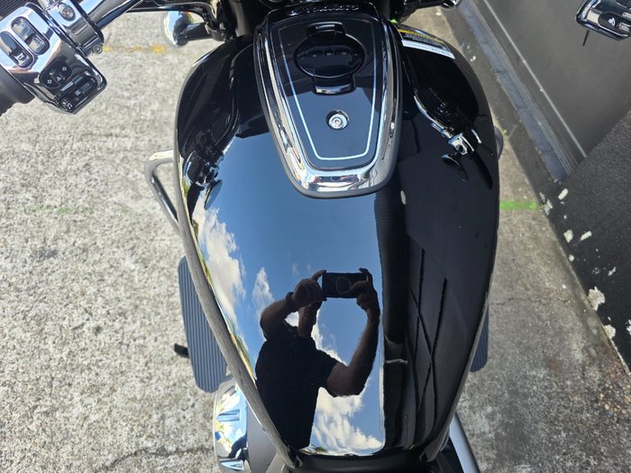 2025 Indian 2025 INDIAN 1900CC CHEIFTAIN LIMITED POWER PLUS (N25LFLSSE) SUNSET RED METALLIC