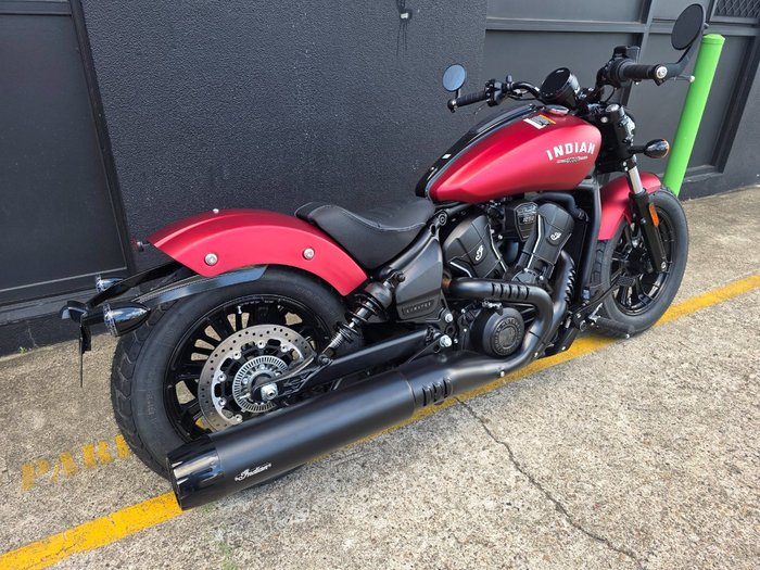 2025 Indian SCOUT BOBBER LIMITED SUNSET RED SMOKE