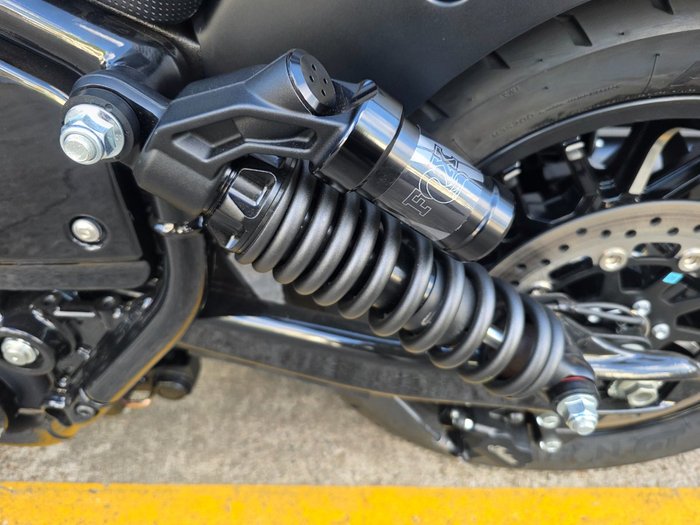 2024 Indian SPORT CHIEF BLACK SMOKE