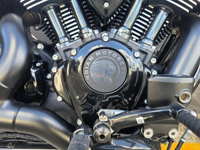 2024 Indian SPORT CHIEF BLACK SMOKE