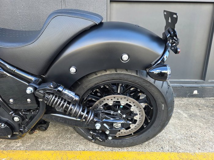 2024 Indian SPORT CHIEF BLACK SMOKE