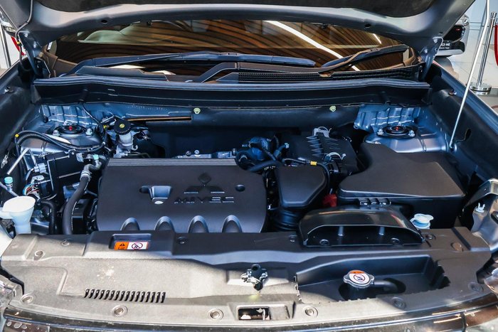 2020 Mitsubishi Outlander Black Edition