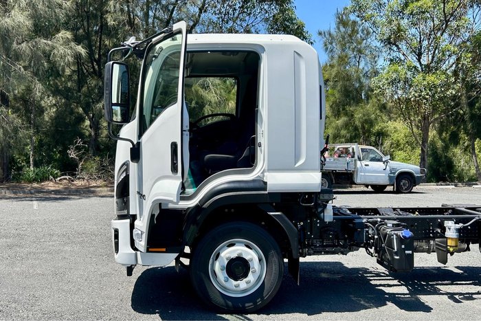 2026 Isuzu F Series FSR 140/120-240 AM R56