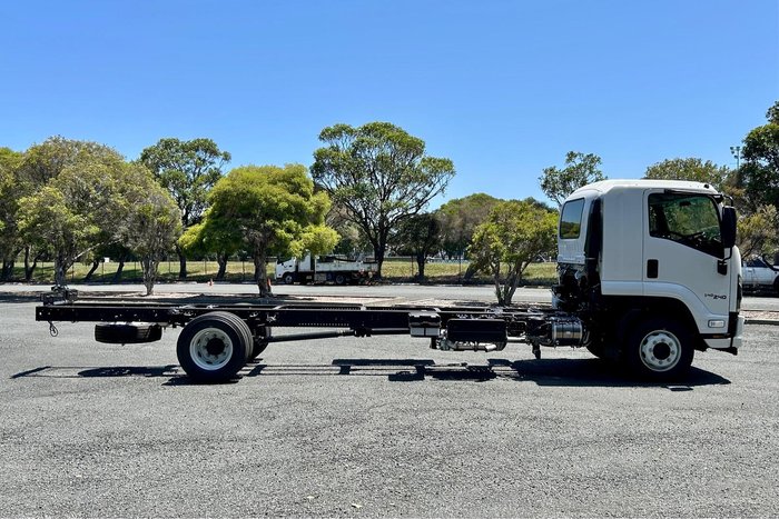 2026 Isuzu F Series FSR 140/120-240 AM R56