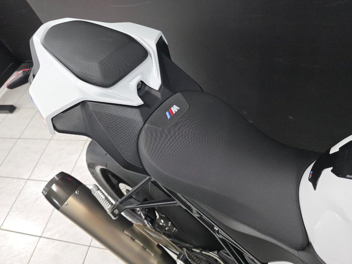 2024 BMW Motorrad S 1000 RR RACE White