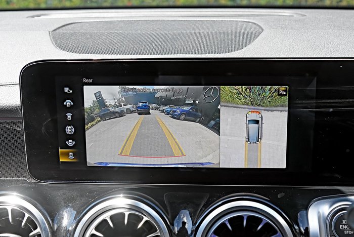 2021 Mercedes-Benz GLB-Class GLB250