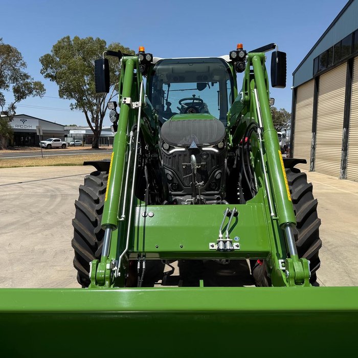 0 Fendt 620 Vario