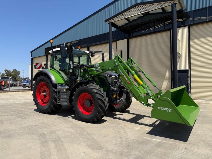 0 Fendt 620 Vario