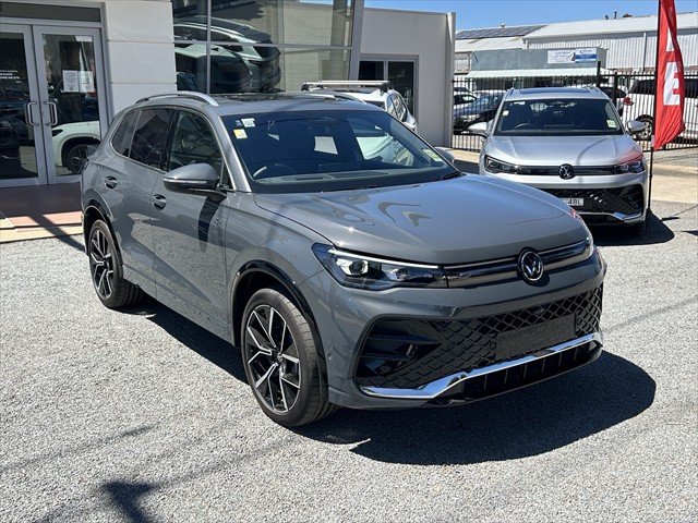 2025 Volkswagen TIGUAN R-LINE