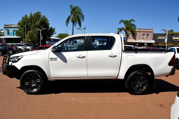 2023 Toyota Hilux SR