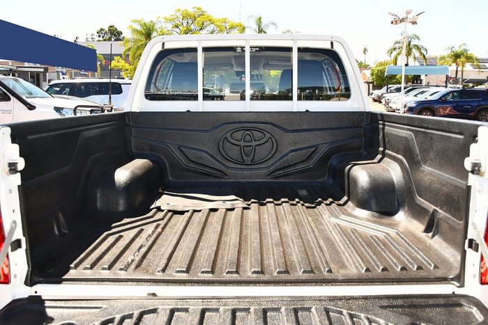 2023 Toyota Hilux SR