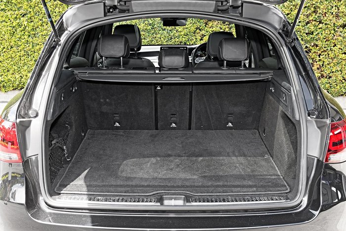 2021 Mercedes-Benz GLC-Class GLC300