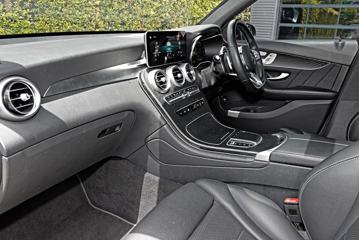 2021 Mercedes-Benz GLC-Class GLC300