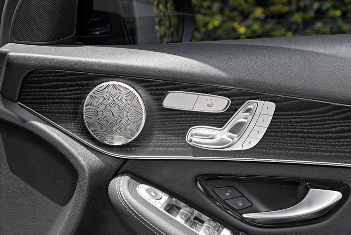 2021 Mercedes-Benz GLC-Class GLC300