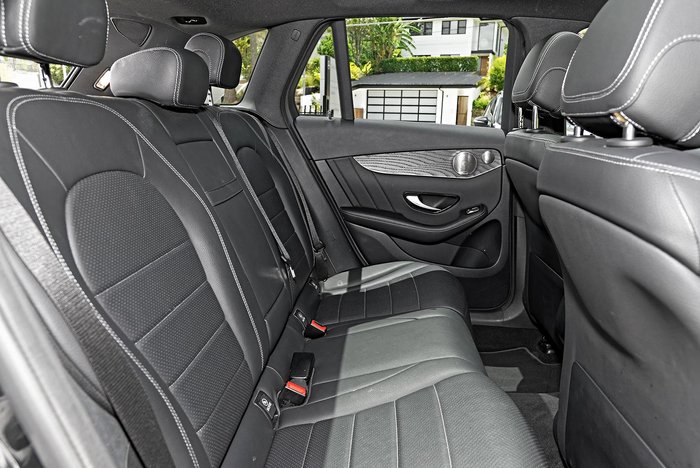 2021 Mercedes-Benz GLC-Class GLC300