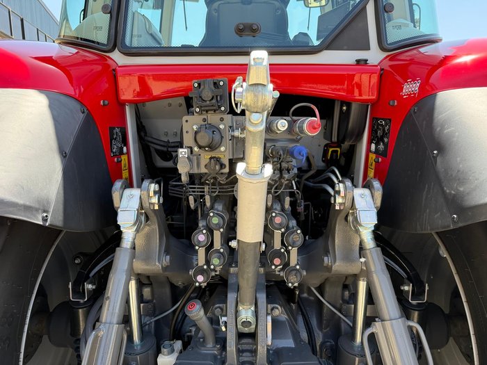 0 Massey Ferguson 6S.135 Dyna-Vt