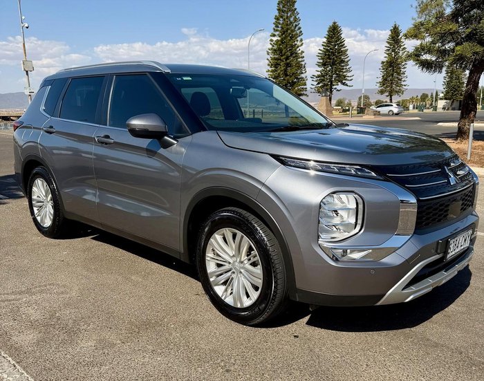 2021 Mitsubishi Outlander LS