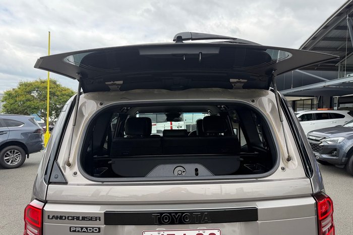 2024 Toyota Landcruiser Prado VX