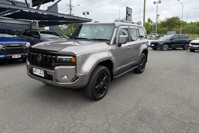 2024 Toyota Landcruiser Prado VX
