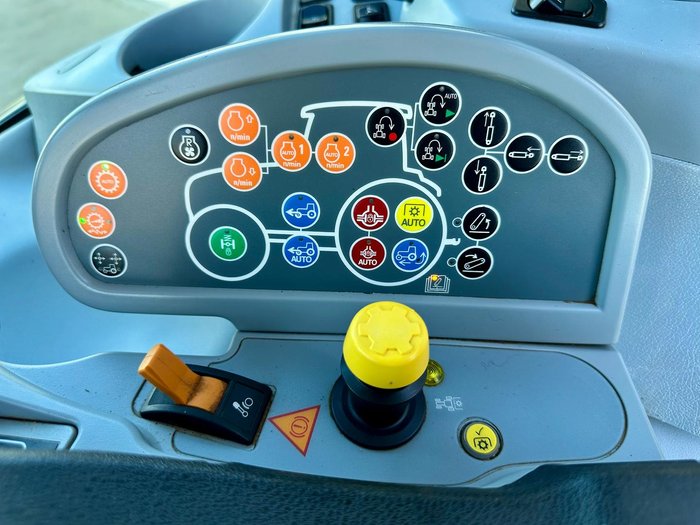 New Holland T7.290