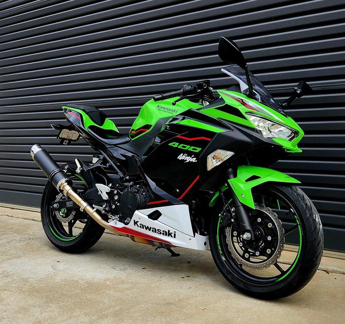 2022 Kawasaki Ninja 400 (EX400G) Ninja Green