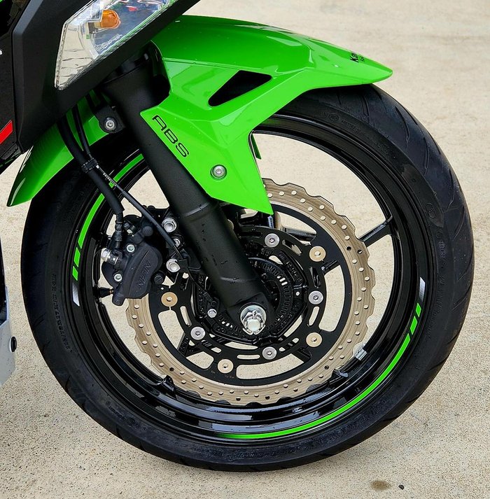 2022 Kawasaki Ninja 400 (EX400G) Ninja Green