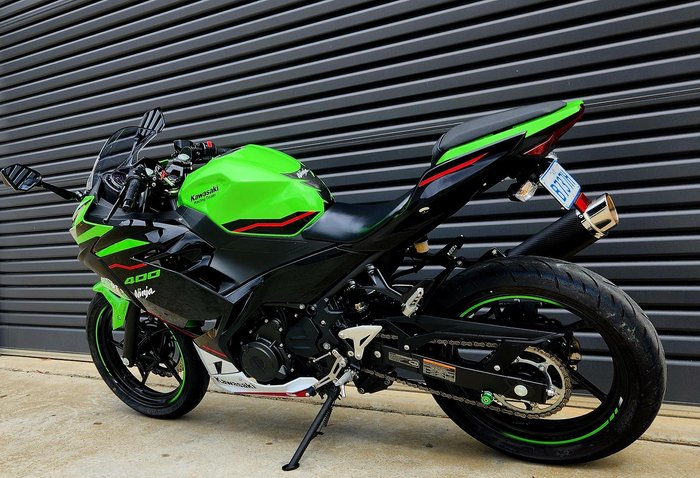 2022 Kawasaki Ninja 400 (EX400G) Ninja Green