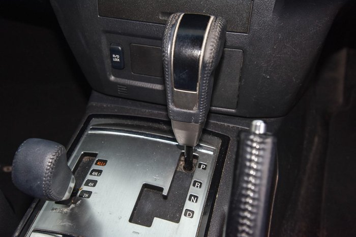 2015 Mitsubishi Pajero GLX