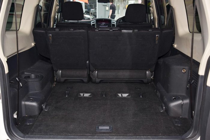 2015 Mitsubishi Pajero GLX