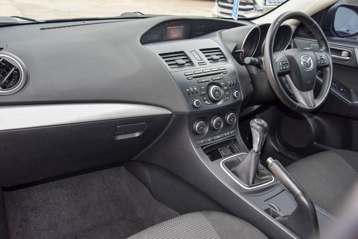 2013 Mazda 3 Maxx Sport