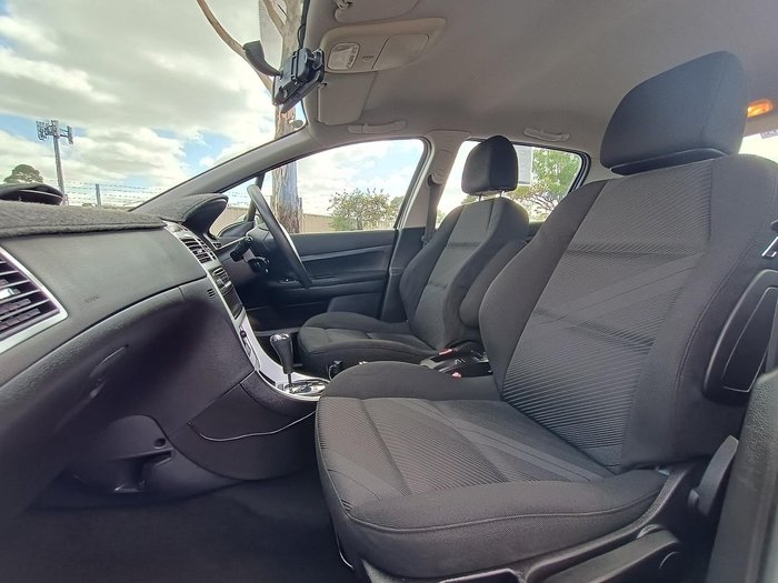 2005 Peugeot 307 XS T5 MY04 White