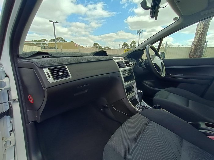 2005 Peugeot 307 XS T5 MY04 White