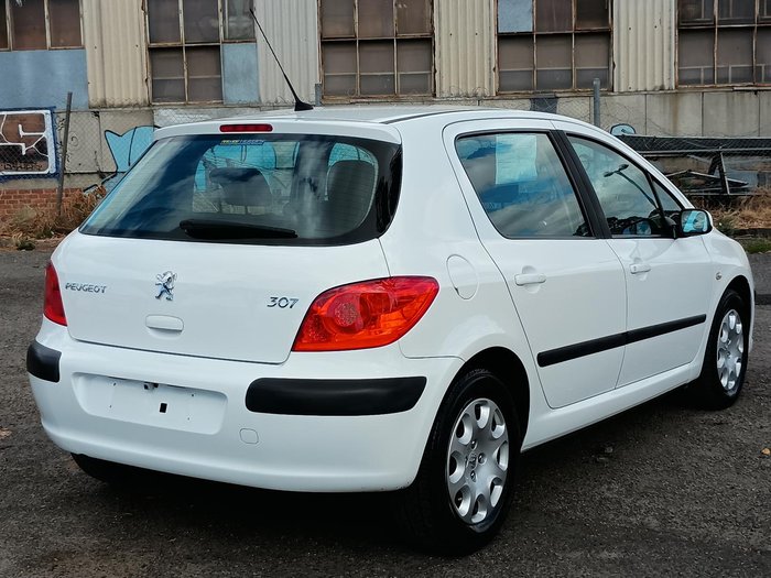 2005 Peugeot 307 XS T5 MY04 White