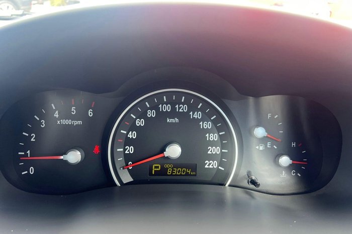 2013 Kia Grand Carnival Si