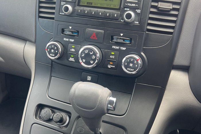 2013 Kia Grand Carnival Si