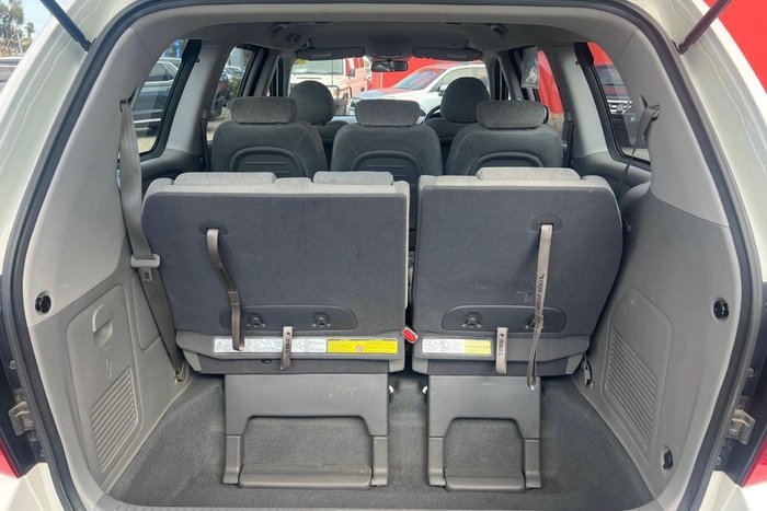 2013 Kia Grand Carnival Si