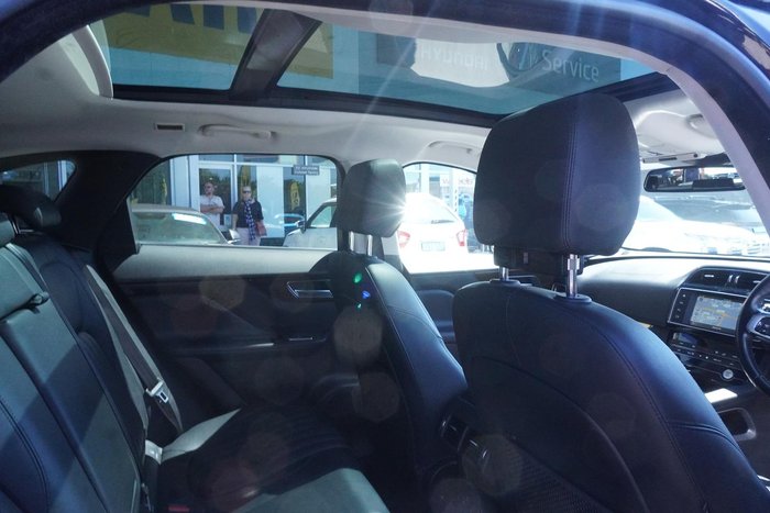 2017 Jaguar F-PACE 30d Portfolio